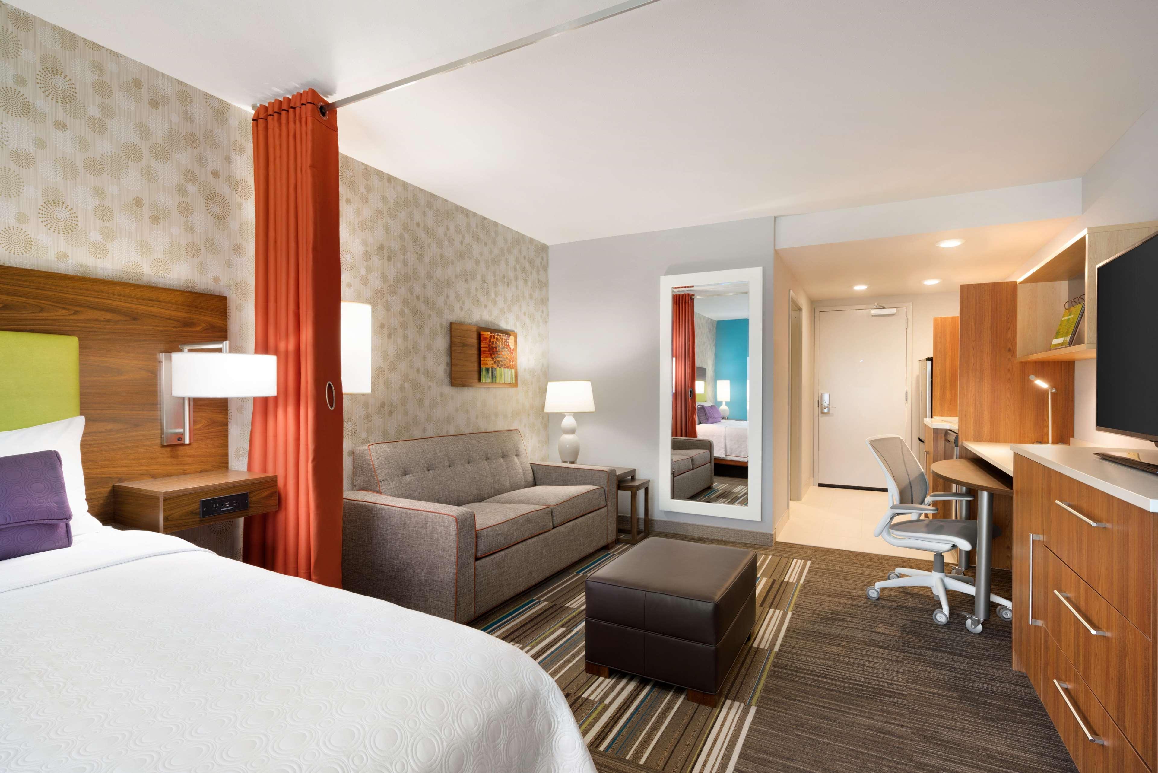 Home2 Suites By Hilton Роанок Экстерьер фото